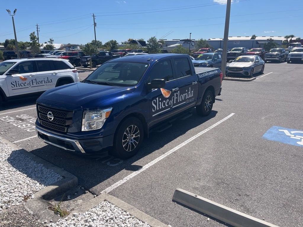 2021 Nissan Titan SV
