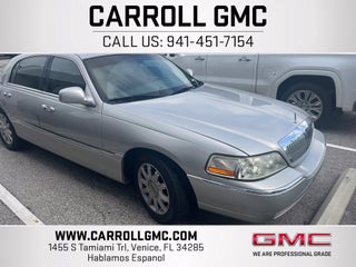 2011 Lincoln Town Car Signature Limited