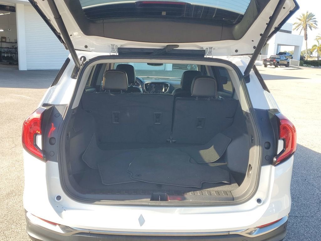 2022 GMC Terrain AT4