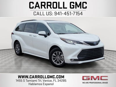 2023 Toyota Sienna XLE