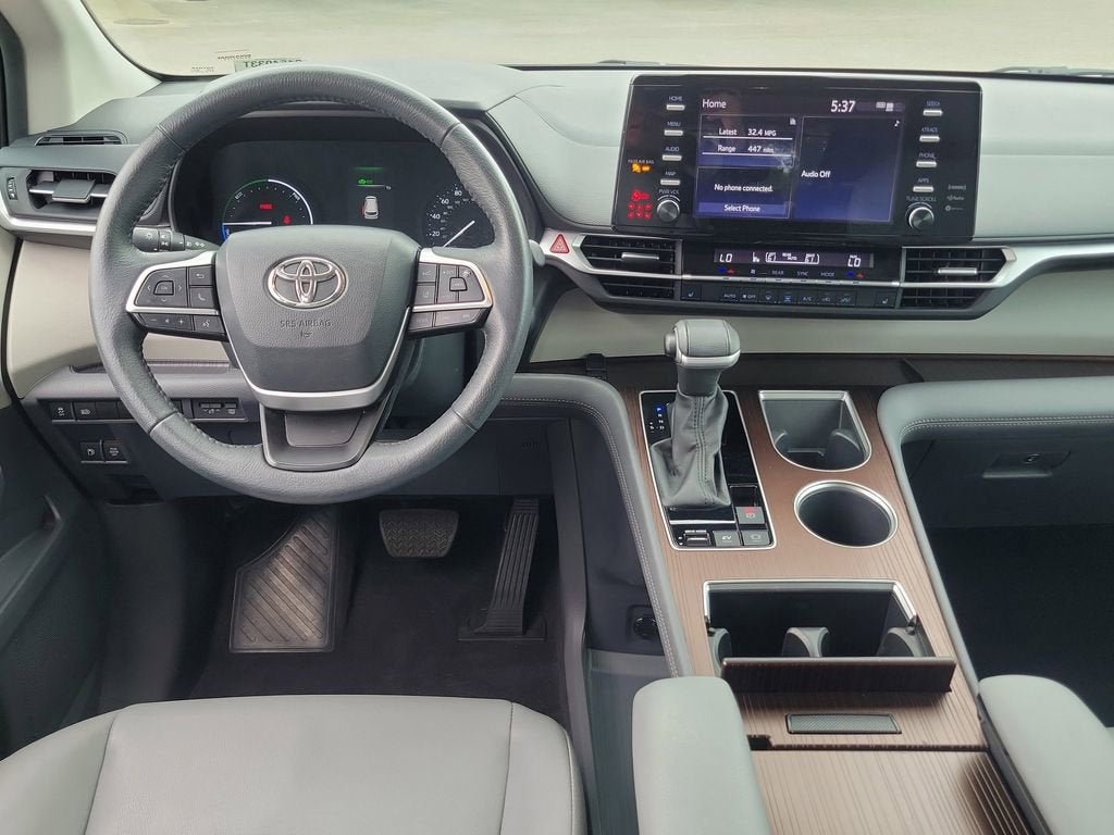 2023 Toyota Sienna XLE