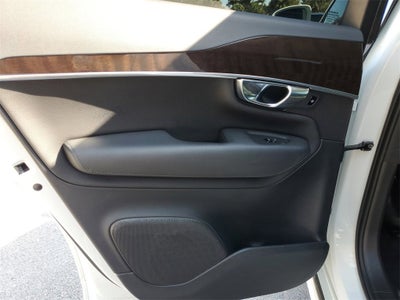 2019 Volvo XC90 Momentum