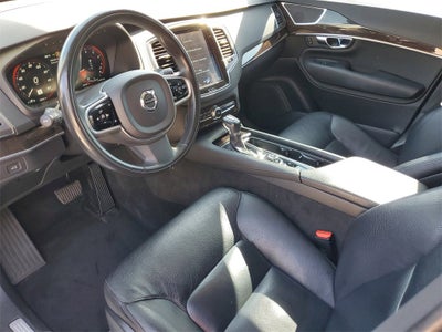 2019 Volvo XC90 Momentum