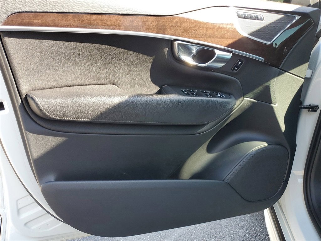 2019 Volvo XC90 Momentum