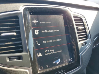 2019 Volvo XC90 Momentum